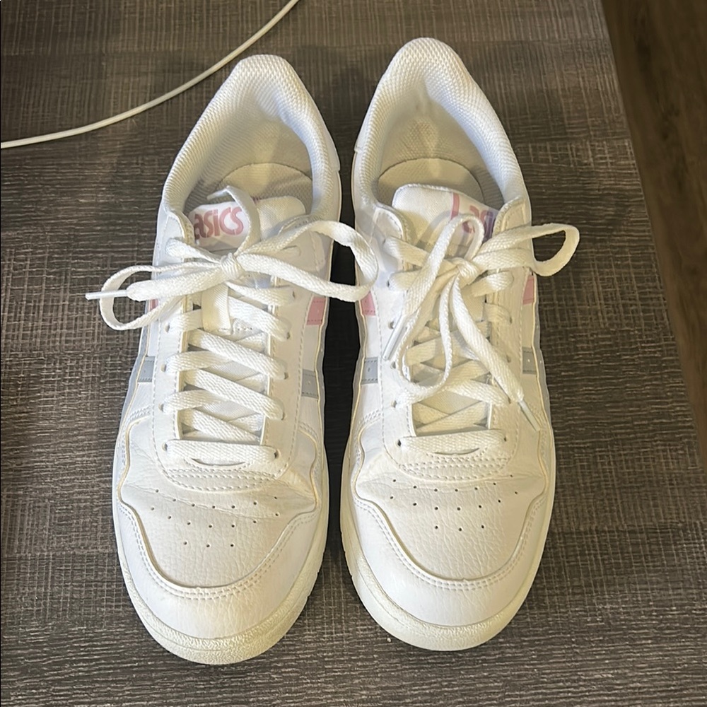 Asics Classic White and Pink Sneakers